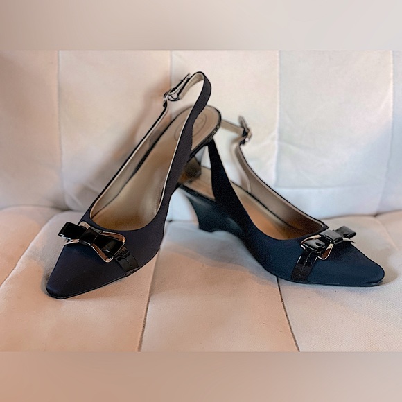 Joan & David Women's Black Manni Suede Loafer Wedges - Picture 1 of 6